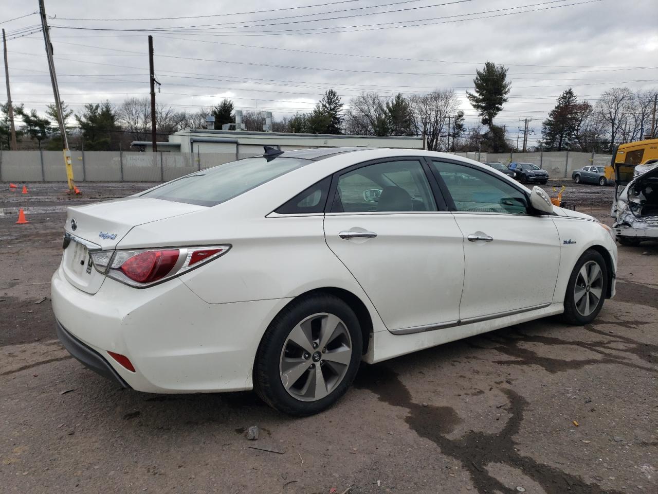 Изображение 3 2012 HYUNDAI SONATA HYBRID 2012 с VIN KMHEC4A4XCA037024