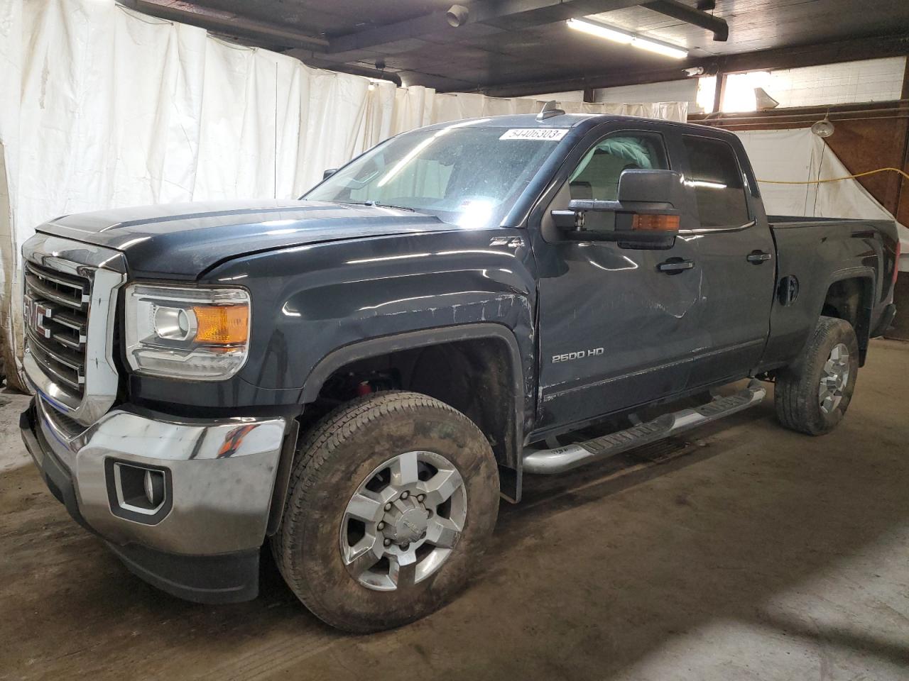 Image 1 of 2018 GMC SIERRA K2500 SLE 2018 with VIN 1GT22SEGXJZ306155