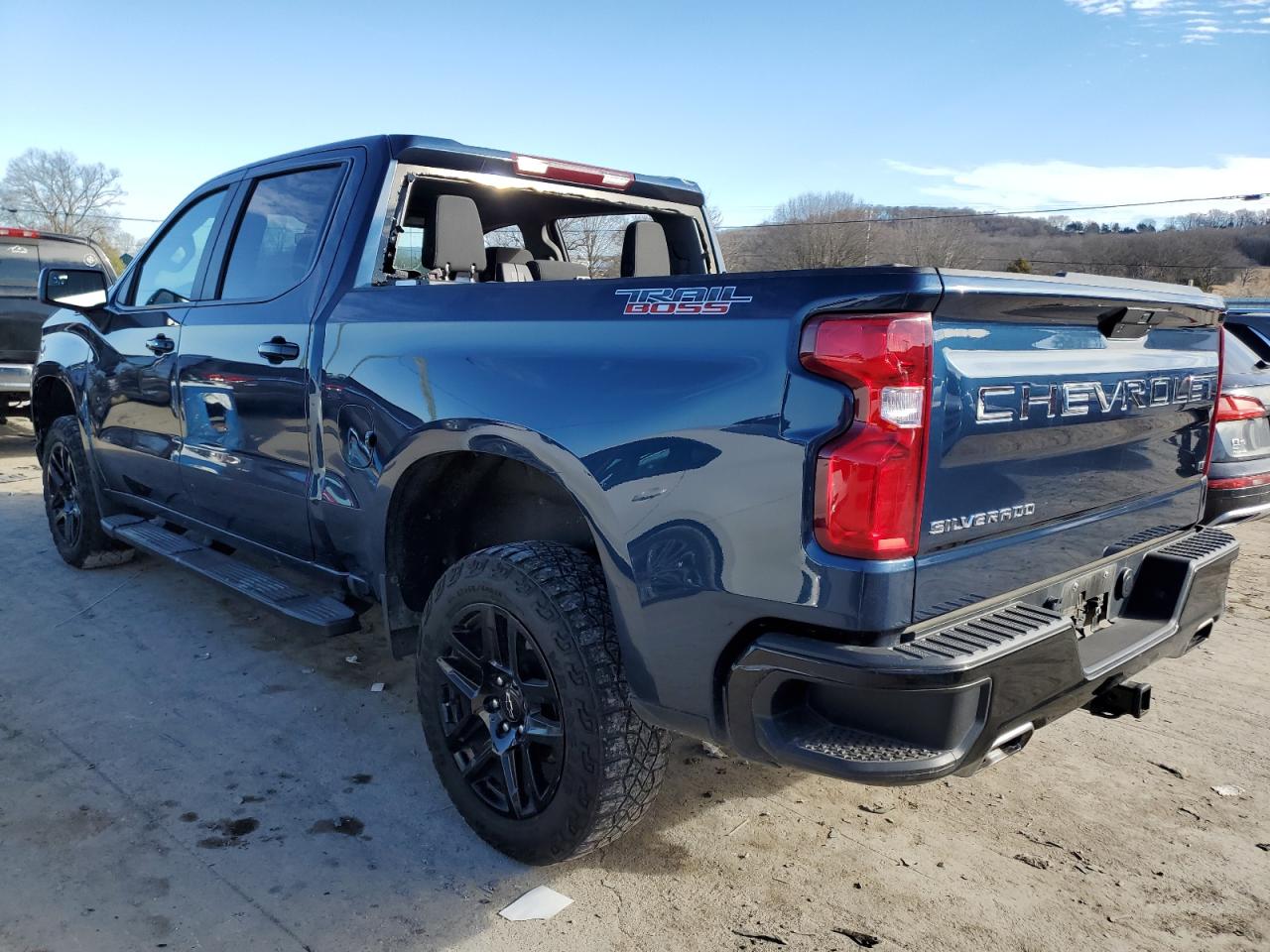 Obraz 2 z 2021 CHEVROLET SILVERADO K1500 LT TRAIL BOSS 2021 z VIN 3GCPYFED1MG472893