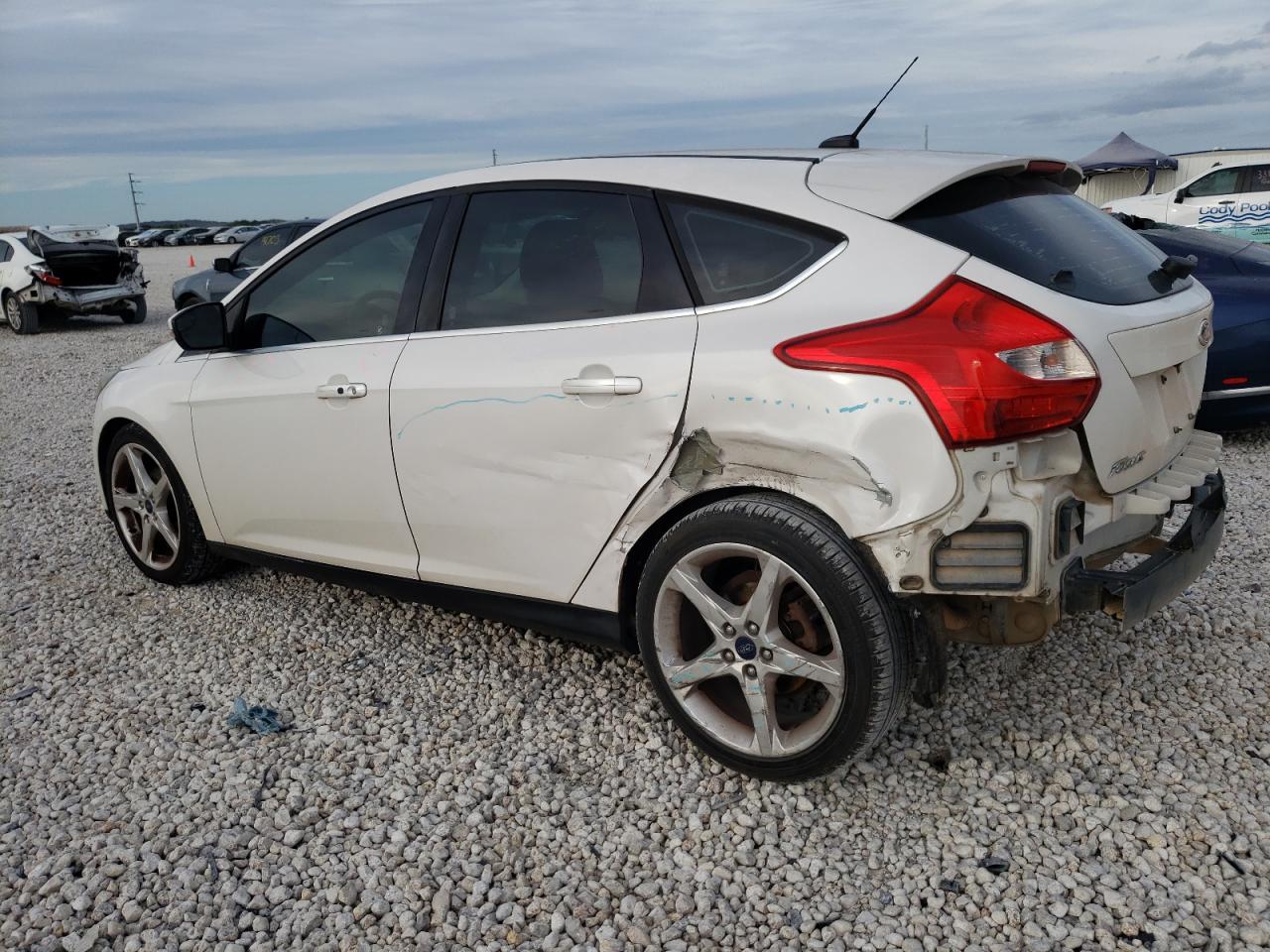 Изображение 2 2013 FORD FOCUS TITANIUM 2013 с VIN 1FADP3N22DL381322