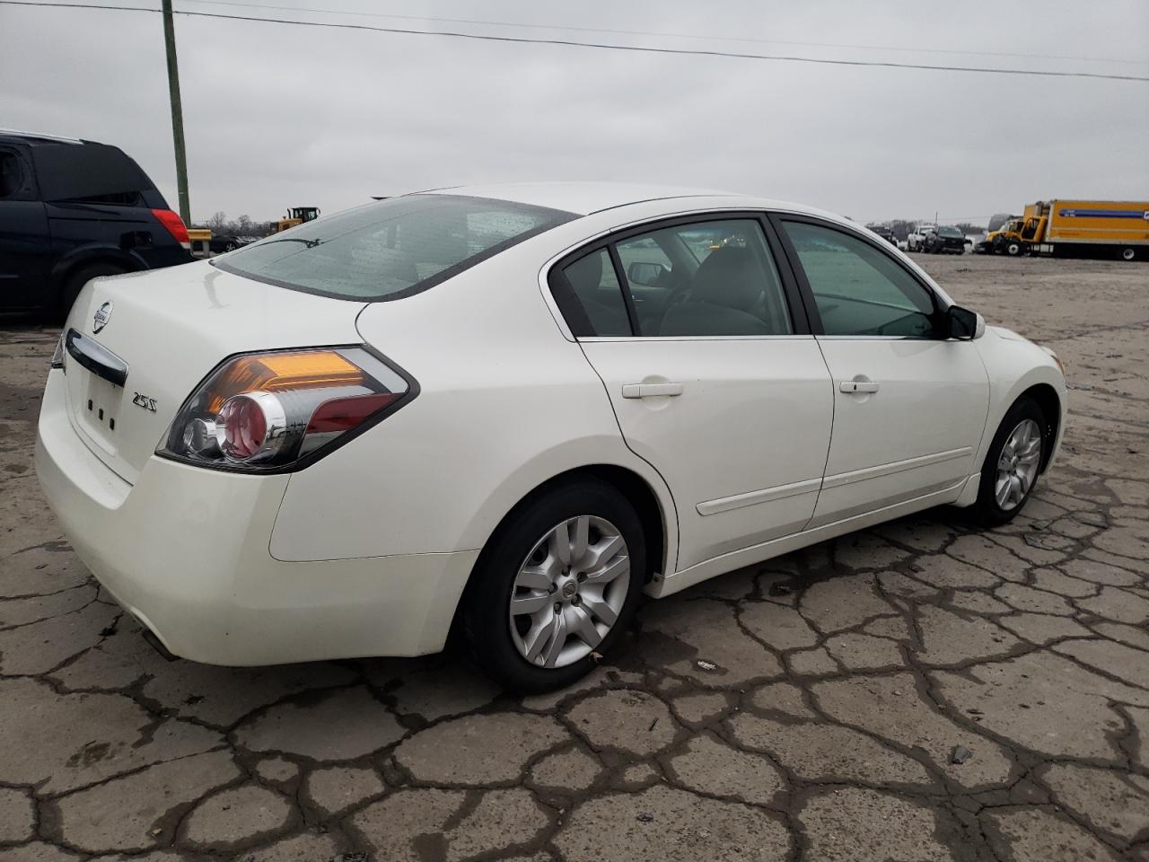 Image 3 of 2010 NISSAN ALTIMA BASE 2010 with VIN 1N4AL2AP9AC100218