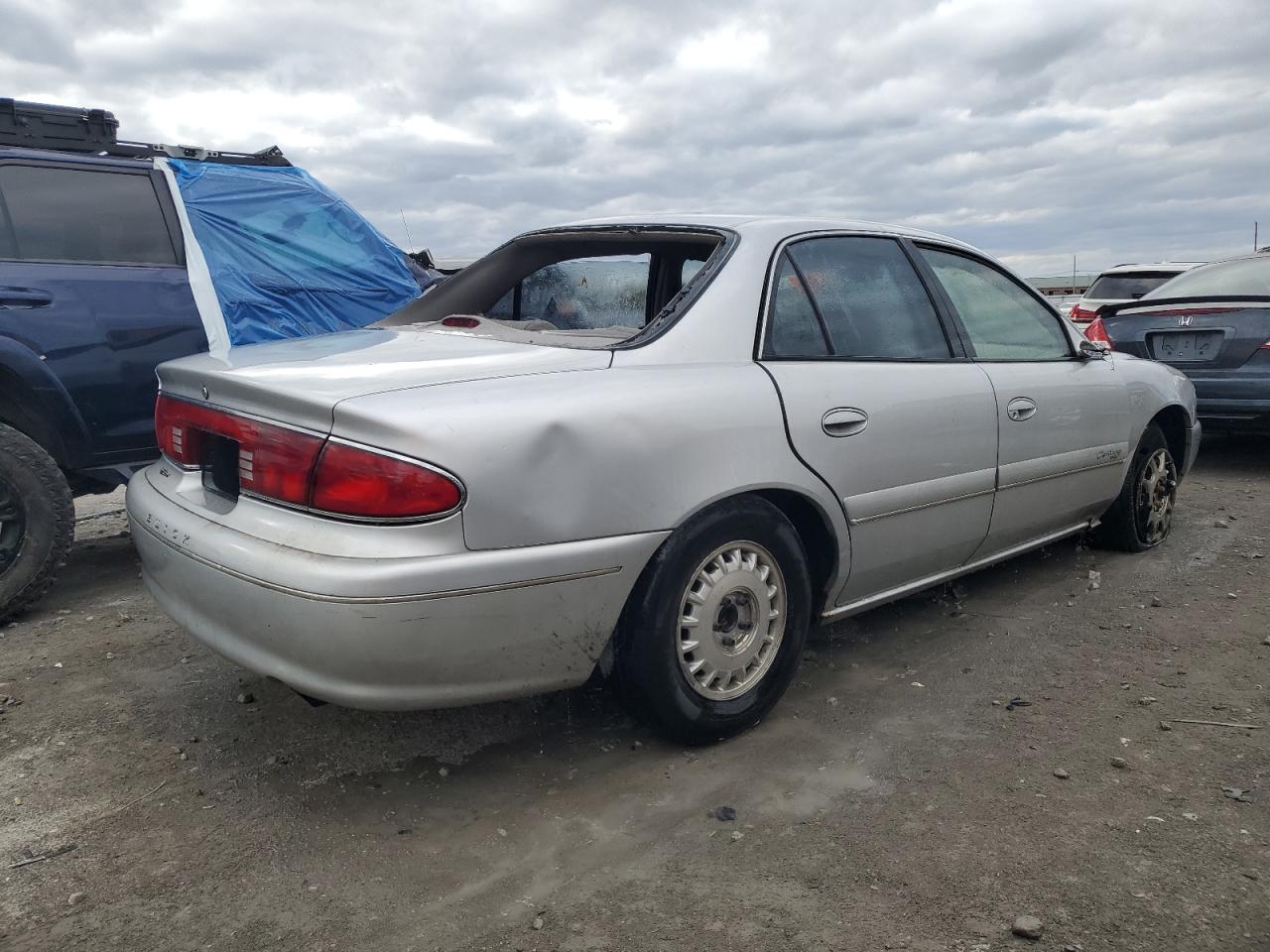 Image 3 of 2001 BUICK CENTURY CUSTOM 2001 with VIN 2G4WS52J811296300