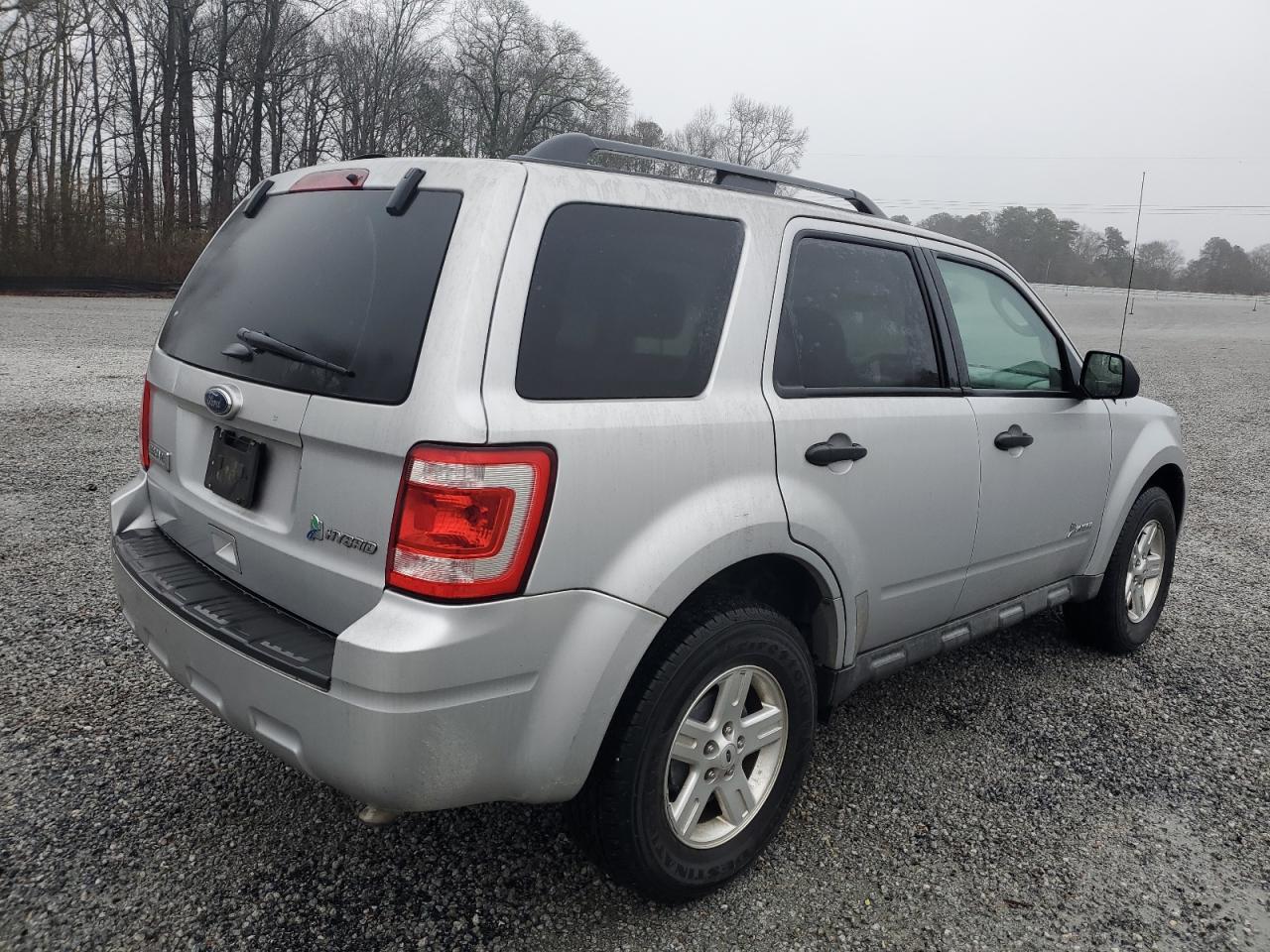 Image 3 of 2011 FORD ESCAPE HYBRID 2011 with VIN 1FMCU4K38BKC65803