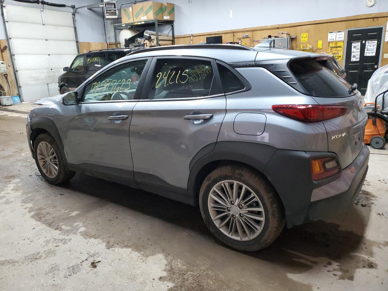 Image 2 of 2021 HYUNDAI KONA SEL PLUS 2021 with VIN KM8K6CAA9MU682211