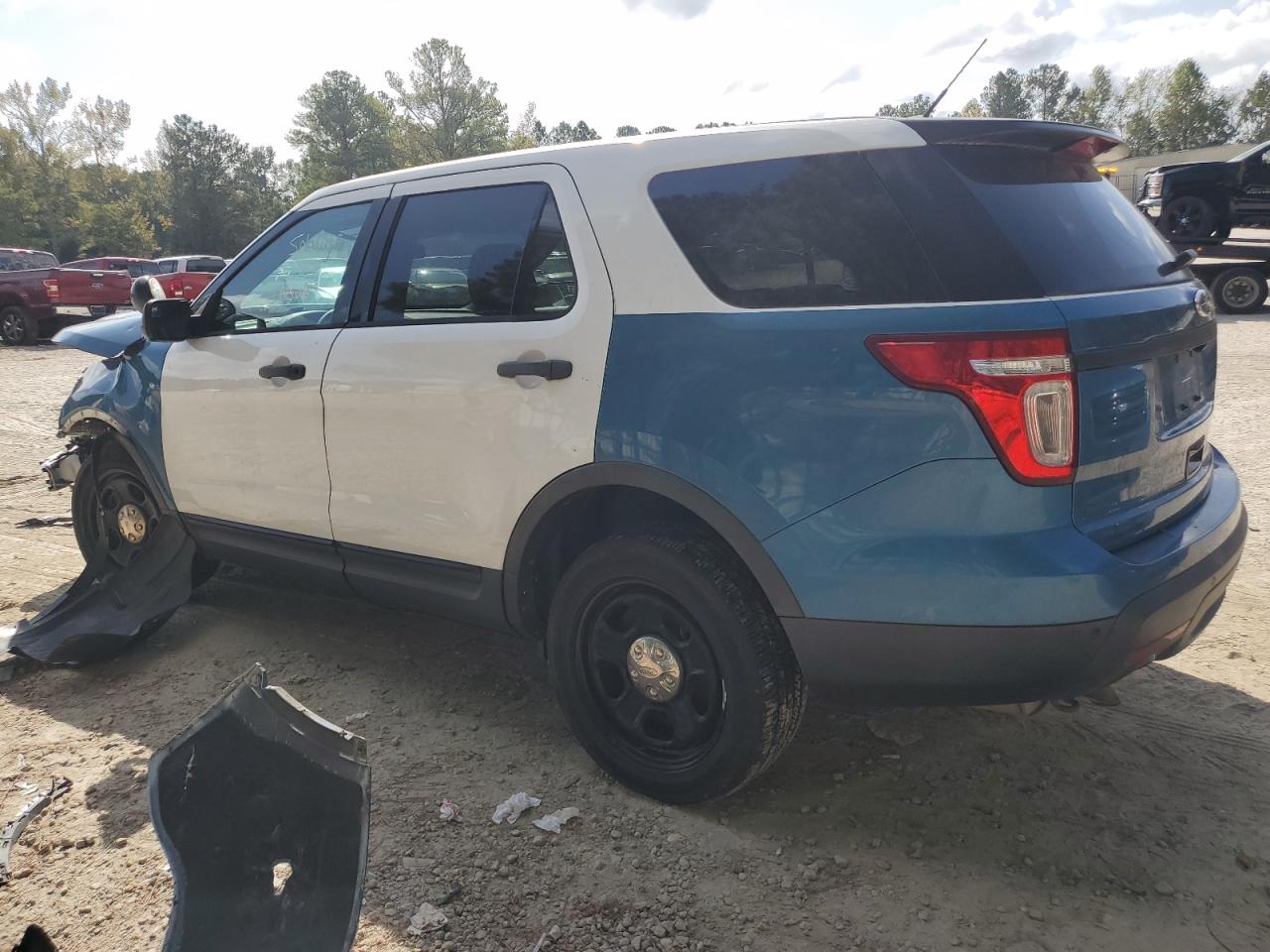 Image 2 of 2015 FORD EXPLORER POLICE INTERCEPTOR 2015 with VIN 1FM5K8AR1FGC67946