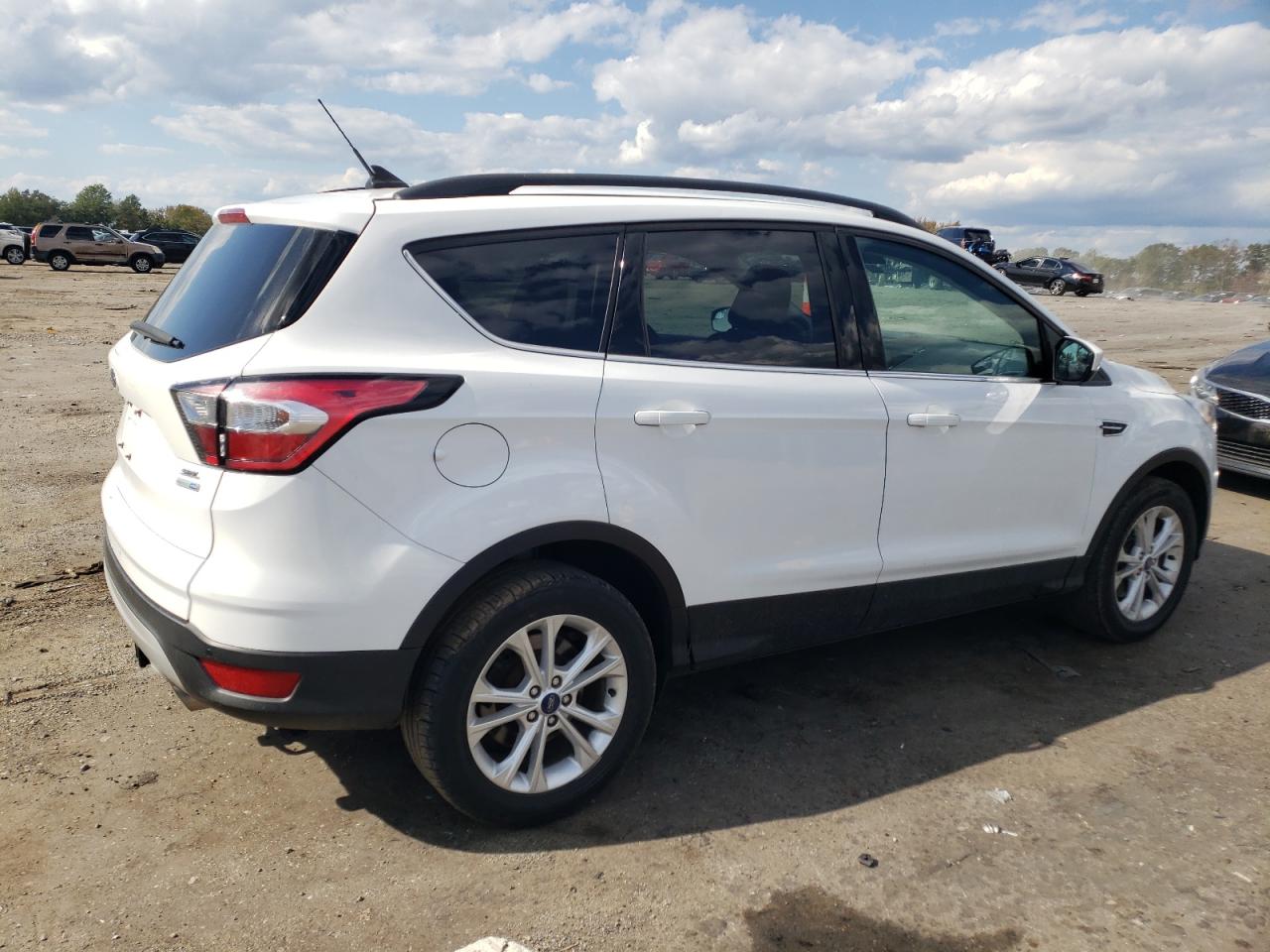Image 3 of 2018 FORD ESCAPE SEL 2018 with VIN 1FMCU9HD0JUC99041