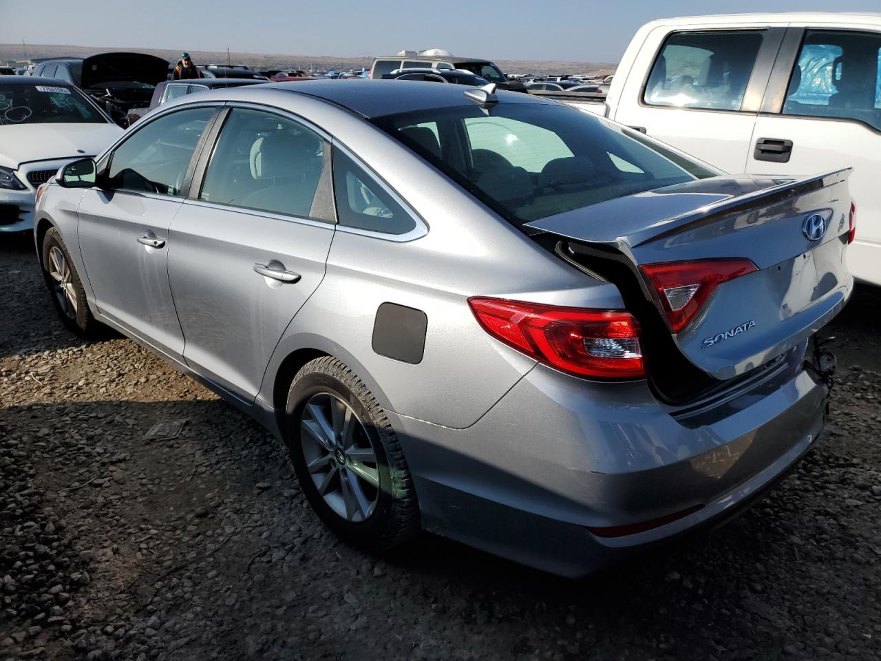 Image 2 of 2016 HYUNDAI SONATA SE 2016 with VIN 5NPE24AF2GH315177