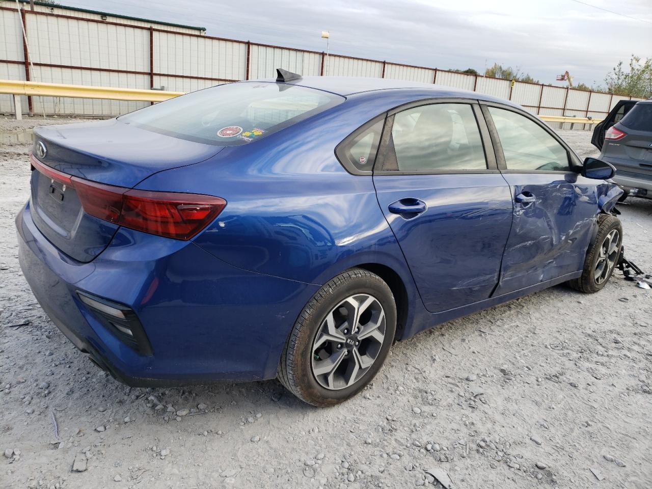 Image 3 of 2019 KIA FORTE FE 2019 with VIN 3KPF24AD7KE132731