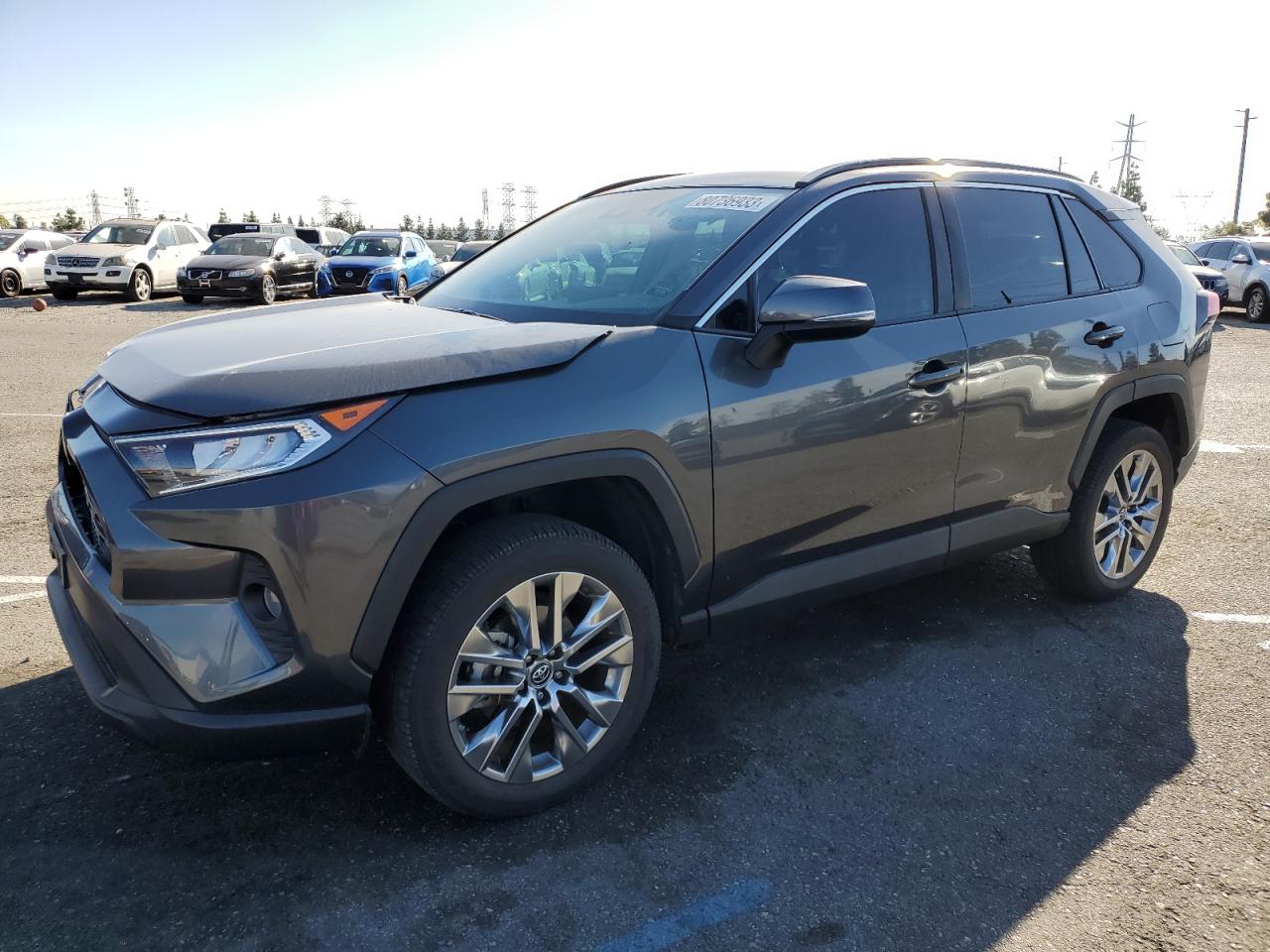 Obraz 1 z 2019 TOYOTA RAV4 XLE PREMIUM 2019 z VIN 2T3C1RFV1KC008903