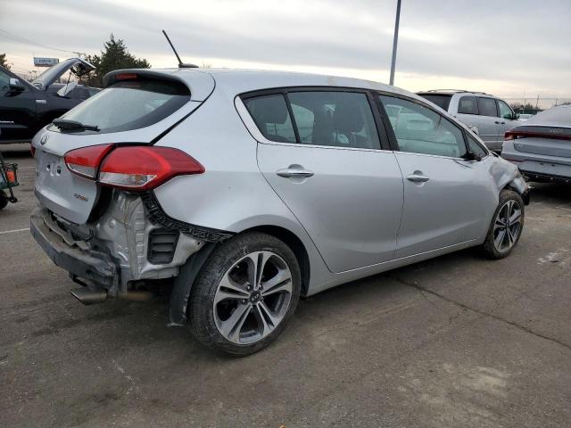 Obraz 3 z 2016 KIA FORTE EX 2016 z VIN KNAFX5A82G5591479