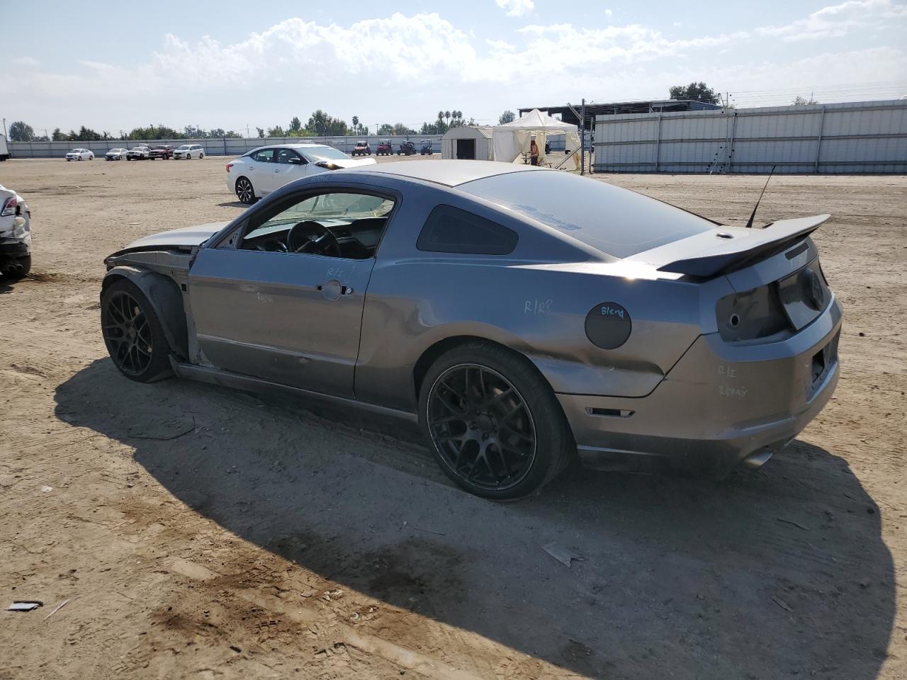 Изображение 2 Ford Mustang 2014 с VIN 1ZVBP8AM1E5296447