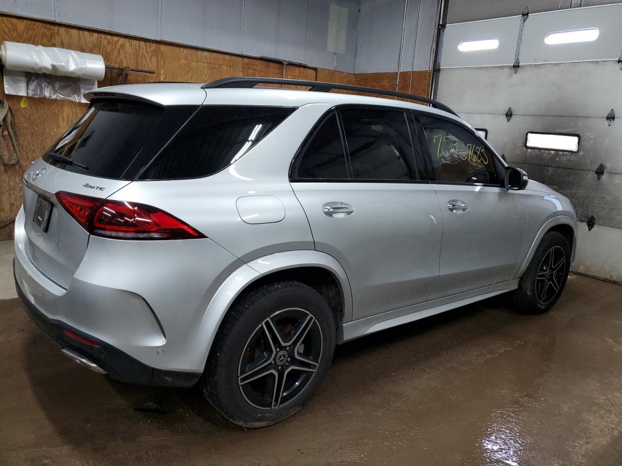 Obraz 3 z 2021 MERCEDES-BENZ GLE 450 4MATIC 2021 z VIN 4JGFB5KB8MA400965