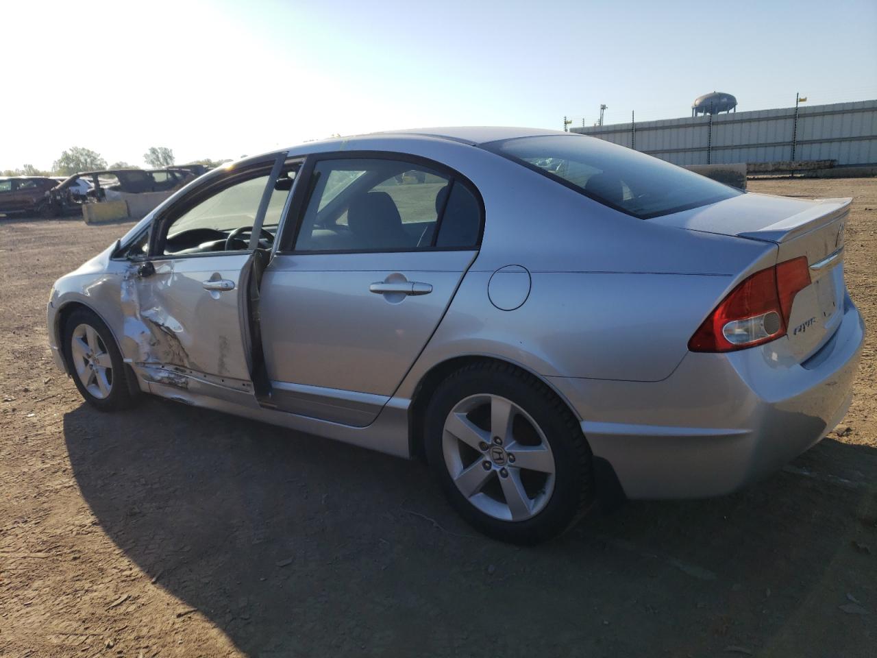 Obraz 2 z 2010 HONDA CIVIC LX-S 2010 z VIN 19XFA1F64AE005574