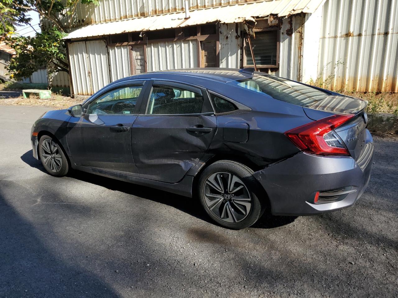 Image 2 of 2018 HONDA CIVIC EX 2018 with VIN 2HGFC1E37JH646466