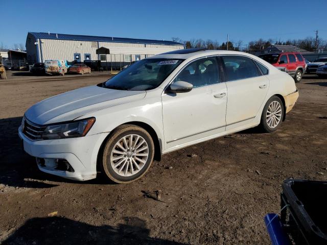 Image 1 of 2016 VOLKSWAGEN PASSAT SE 2016 with VIN 1VWBT7A3XGC023616