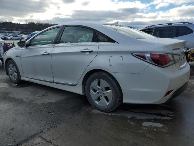 Obraz 2 z 2012 HYUNDAI SONATA HYBRID 2012 z VIN KMHEC4A44CA056362