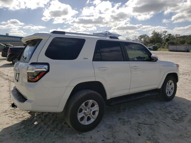 Obraz 3 z 2022 TOYOTA 4RUNNER SR5 2022 z VIN JTEFU5JR3N5277501