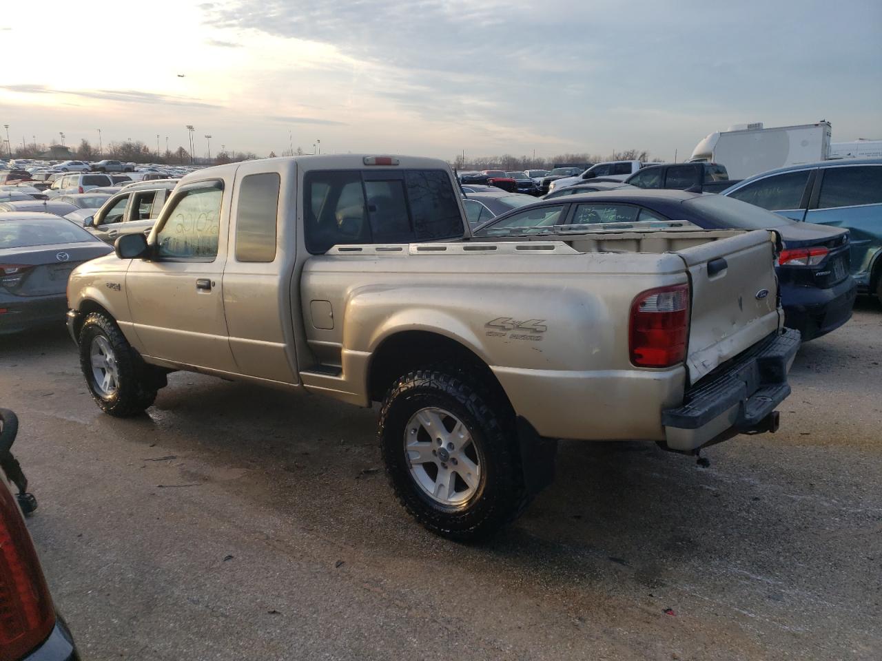 Изображение 2 2002 FORD RANGER SUPER CAB 2002 с VIN 1FTZR45U02PA30027
