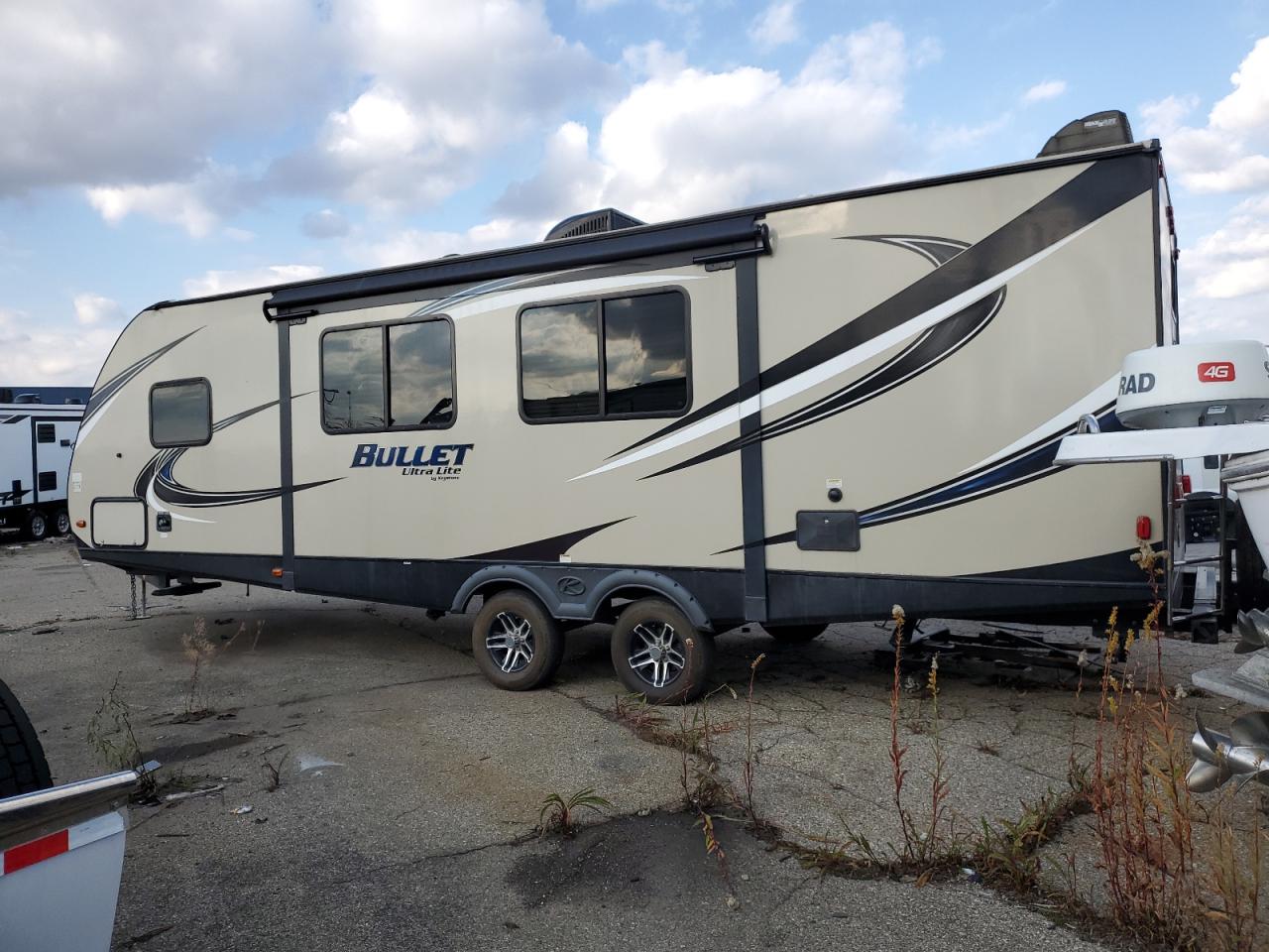 Obraz 3 z 2018 KEYSTONE BULLET 2018 z VIN 4YDT27723JT432974