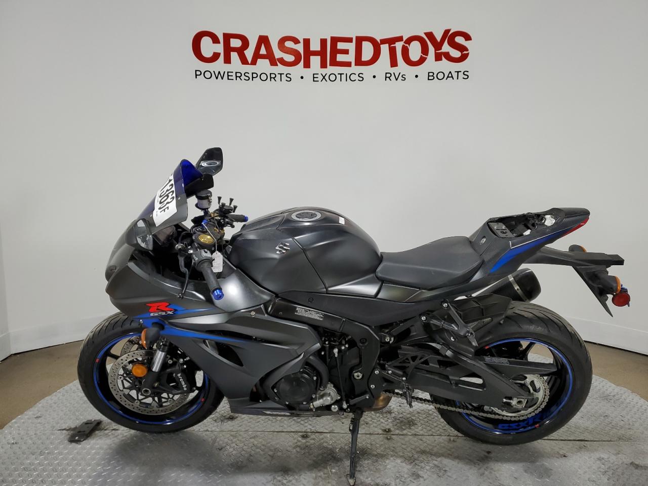 Изображение 3 2018 SUZUKI GSX-R1000  2018 с VIN JS1DM11F1J2100056