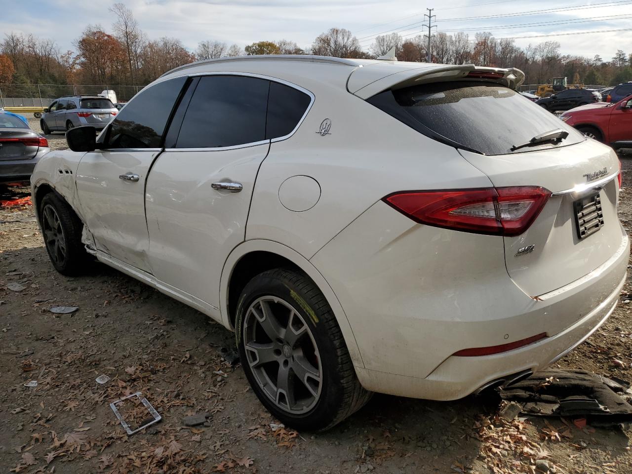 Obraz 2 z 2017 MASERATI LEVANTE S SPORT 2017 z VIN ZN661YUSXHX250364