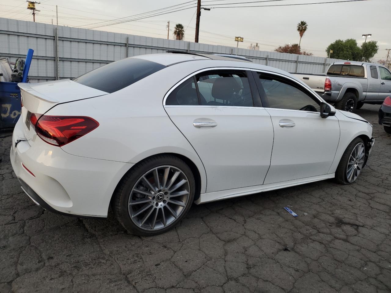 Изображение 3 2020 MERCEDES-BENZ A 220 2020 с VIN W1K3G4EB4LJ223043