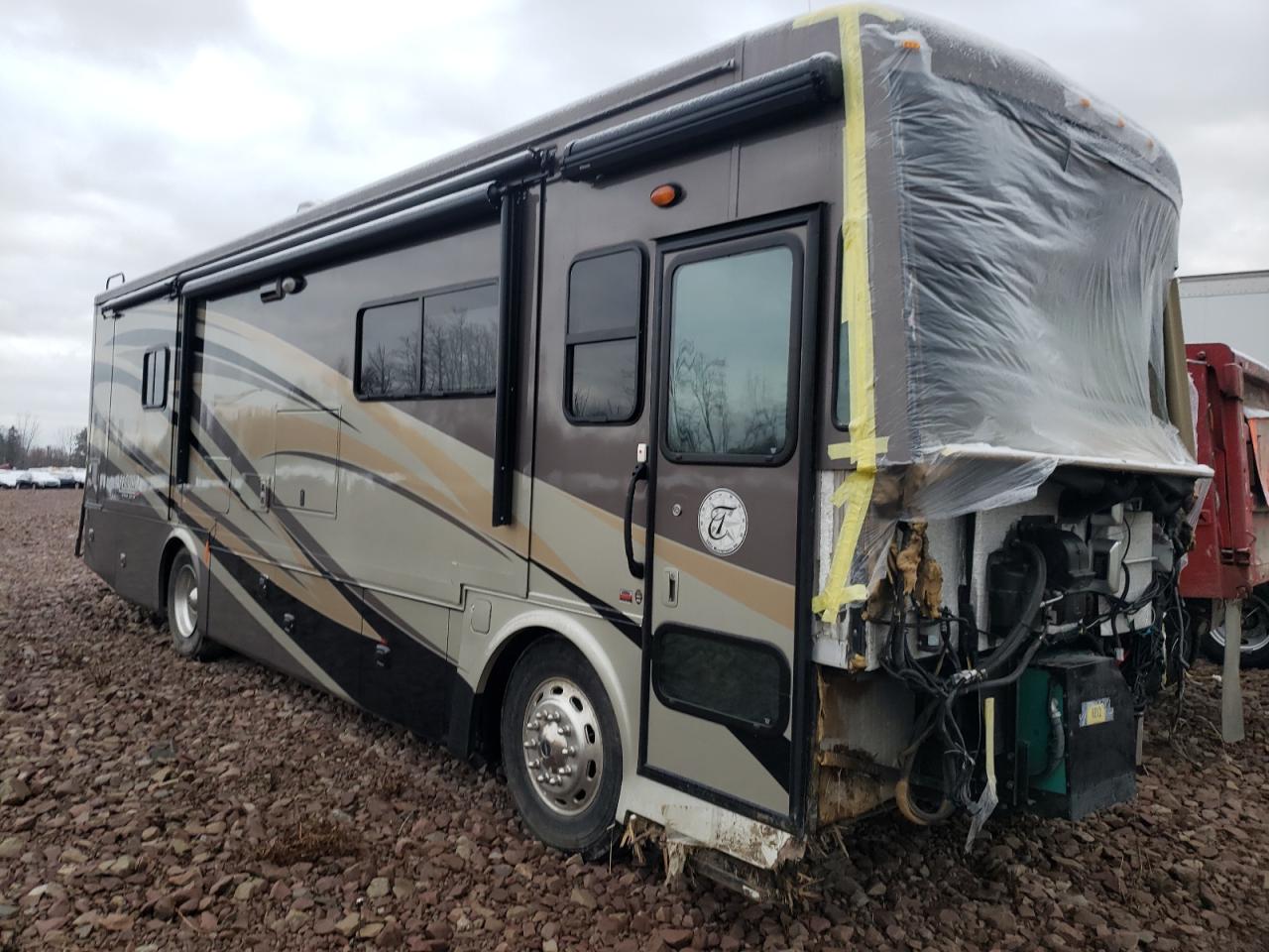 Image 1 of 2014 FREIGHTLINER CHASSIS XC 2014 with VIN 4UZACWDT9FCGE1555