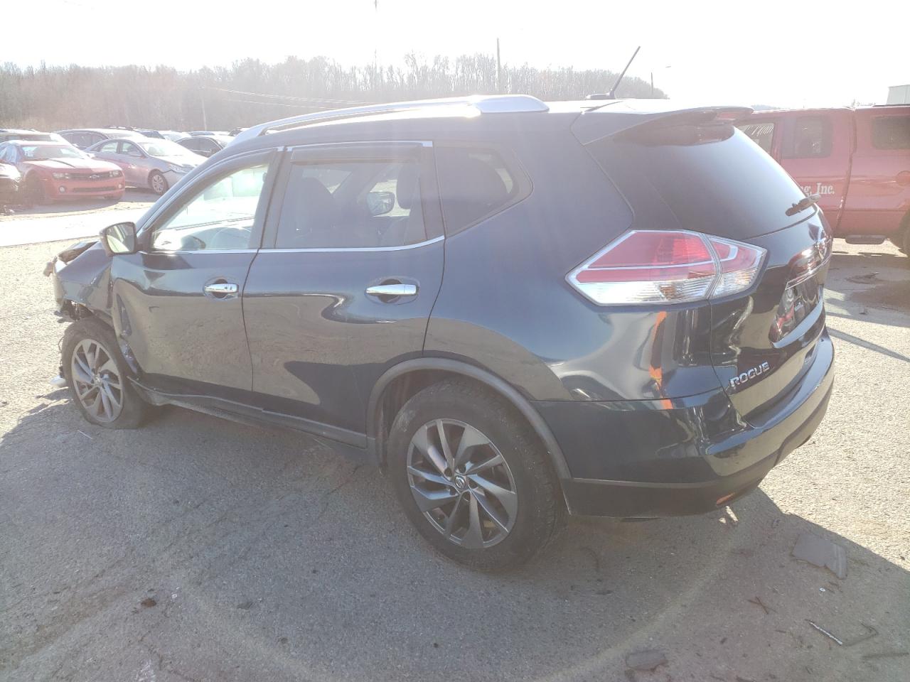 Image 2 of 2016 NISSAN ROGUE S 2016 with VIN KNMAT2MT1GP694503