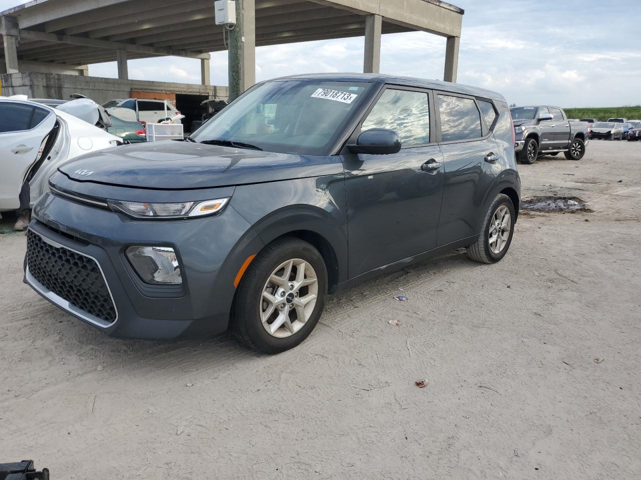 Изображение 1 2022 KIA SOUL LX 2022 с VIN KNDJ23AU9N7836227