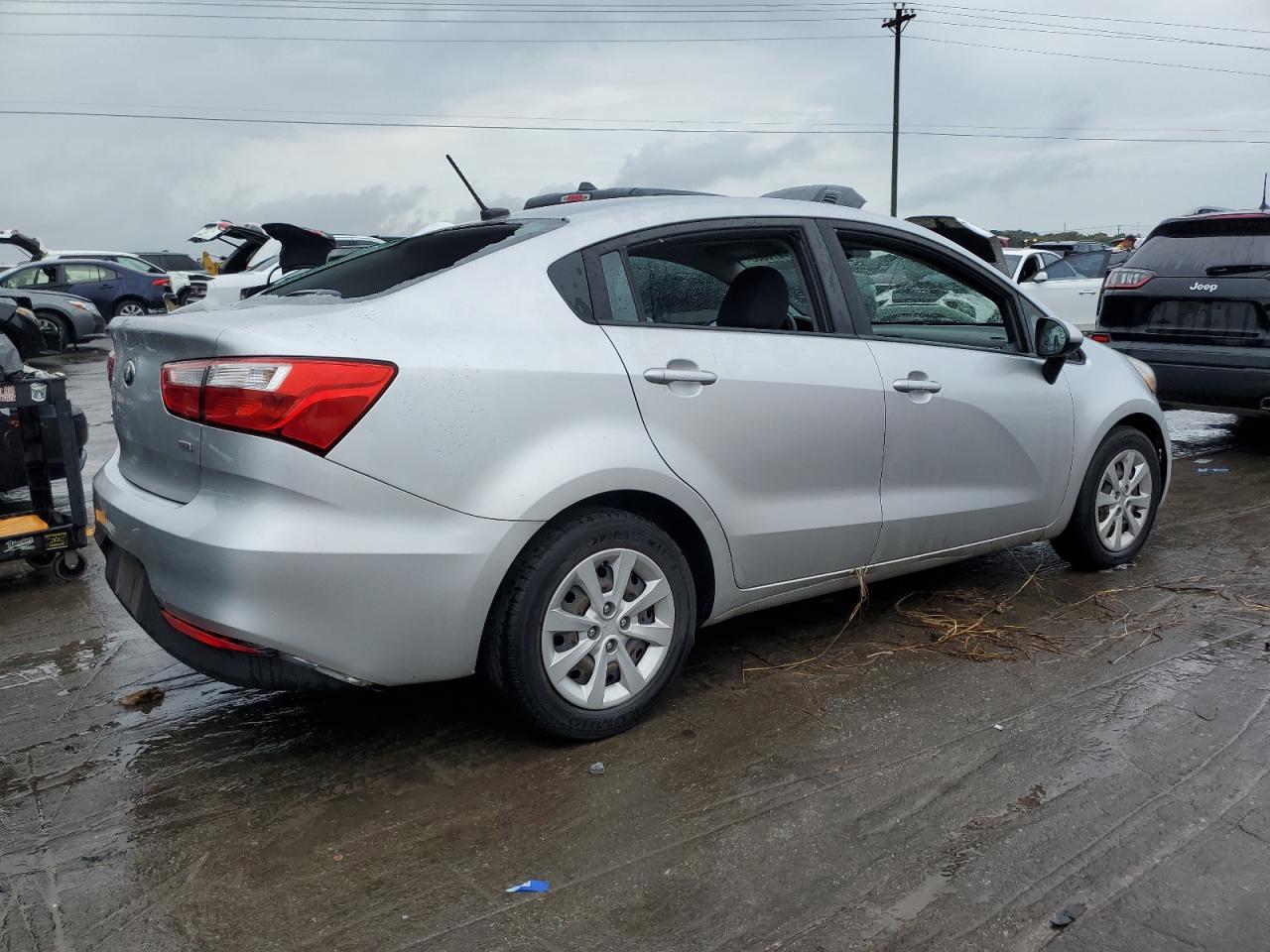Image 3 of 2016 KIA RIO LX 2016 with VIN KNADM4A39G6664436