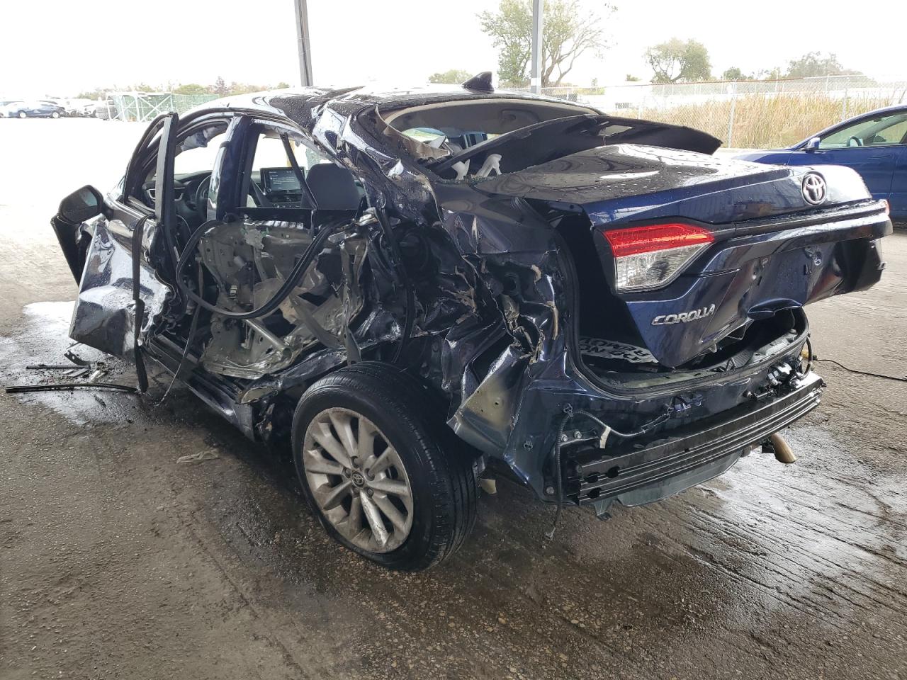 Изображение 2 2022 TOYOTA COROLLA LE 2022 с VIN 5YFVPMAE6NP339524