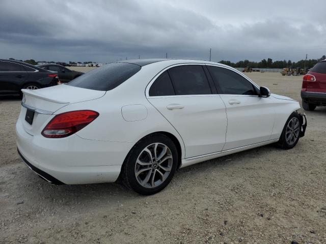 Obraz 3 z 2017 MERCEDES-BENZ C 300 2017 z VIN 55SWF4JB7HU225480