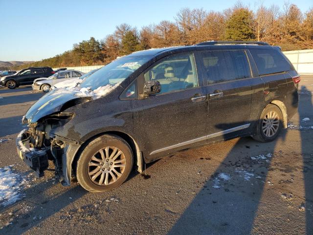 Image 1 of 2016 TOYOTA SIENNA XLE 2016 with VIN 5TDYK3DC9GS759501