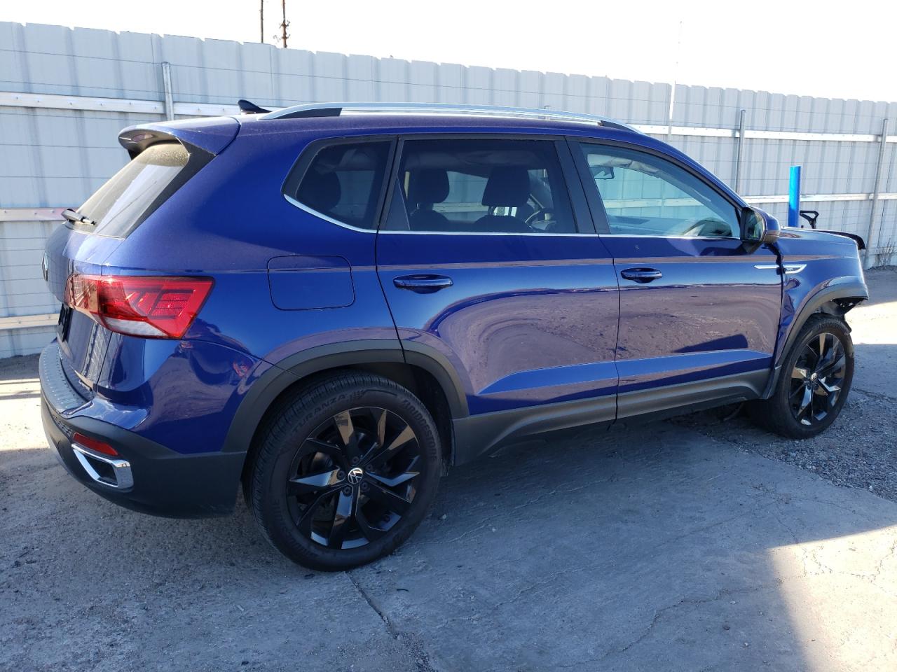 Изображение 3 2022 VOLKSWAGEN TAOS SE IQ DRIVE 2022 с VIN 3VVLX7B21NM063176