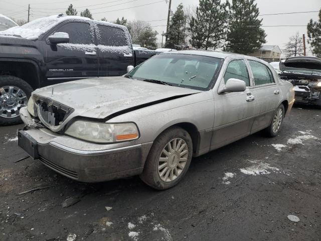 2003 LINCOLN TOWN CAR SIGNATURE 2003 image