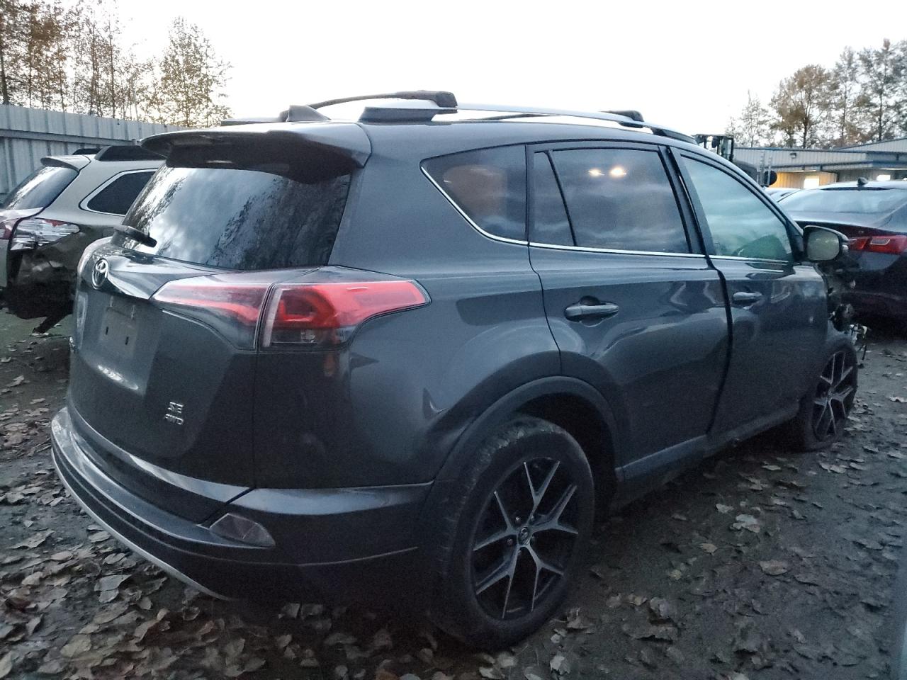 Obraz 3 z 2016 TOYOTA RAV4 SE 2016 z VIN 2T3JFREVXGW513662