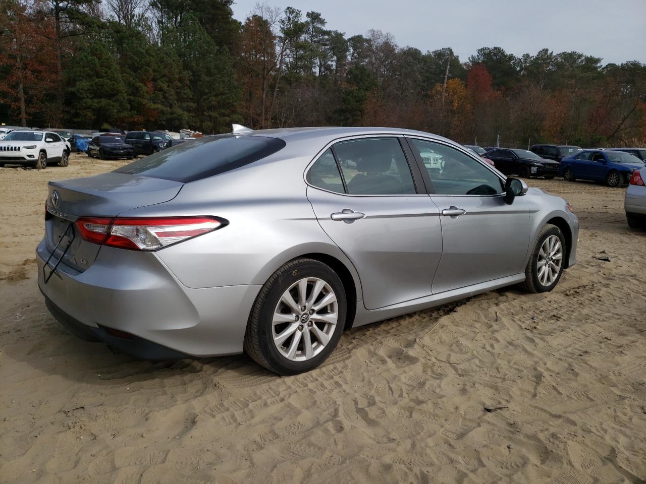 Obraz 3 z 2019 TOYOTA CAMRY L 2019 z VIN 4T1B11HK9KU843509
