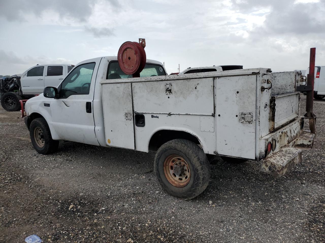 Image 2 of 2004 FORD F350 SRW SUPER DUTY 2004 with VIN 1FTSF30L94EC51501