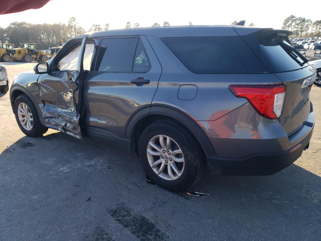 Изображение 2 2021 FORD EXPLORER  2021 с VIN 1FMSK7BH0MGB11803