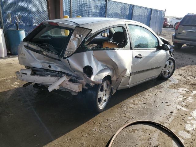 Obraz 3 z 2003 FORD FOCUS ZX3 2003 z VIN 3FAFP31383R133213