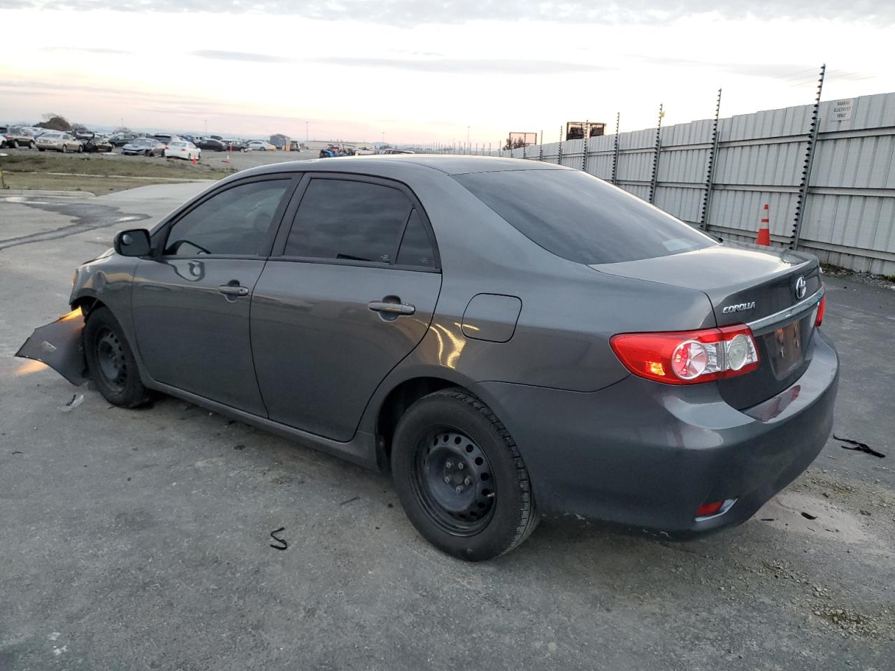 Изображение 2 2011 TOYOTA COROLLA BASE 2011 с VIN 2T1BU4EE9BC585968