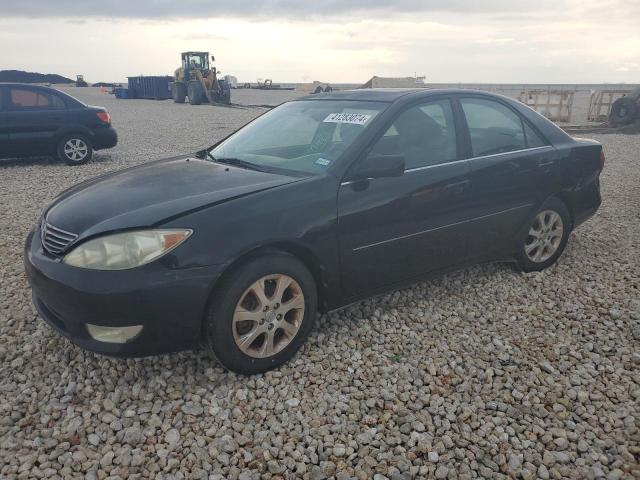 Image 1 of 2005 TOYOTA CAMRY LE 2005 with VIN 4T1BF30K95U093381