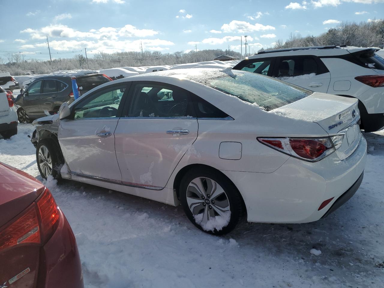 Image 2 of 2013 HYUNDAI SONATA HYBRID 2013 with VIN KMHEC4A42DA090155