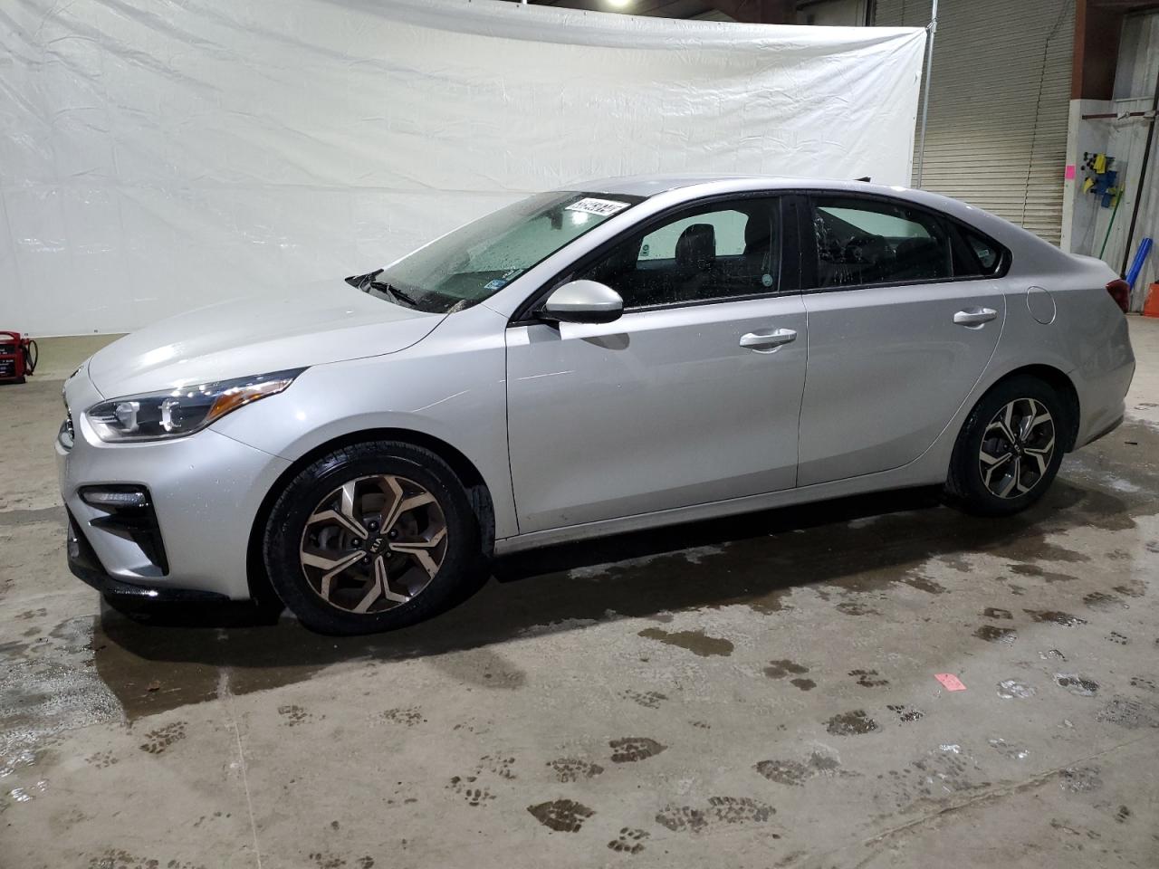 Obraz 1 z 2021 KIA FORTE FE 2021 z VIN 3KPF24AD2ME327915