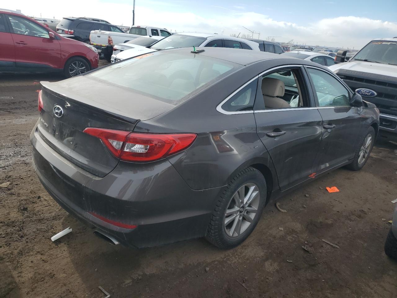 Obraz 3 z 2017 HYUNDAI SONATA SE 2017 z VIN 5NPE24AF5HH453135