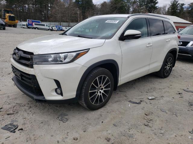 Image 1 of 2018 TOYOTA HIGHLANDER SE 2018 with VIN 5TDJZRFH8JS801950