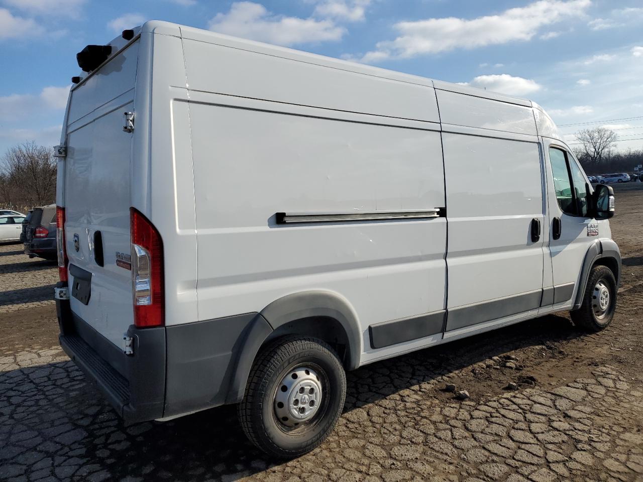 Изображение 3 2018 RAM PROMASTER 3500 3500 HIGH 2018 с VIN 3C6URVHG3JE140632
