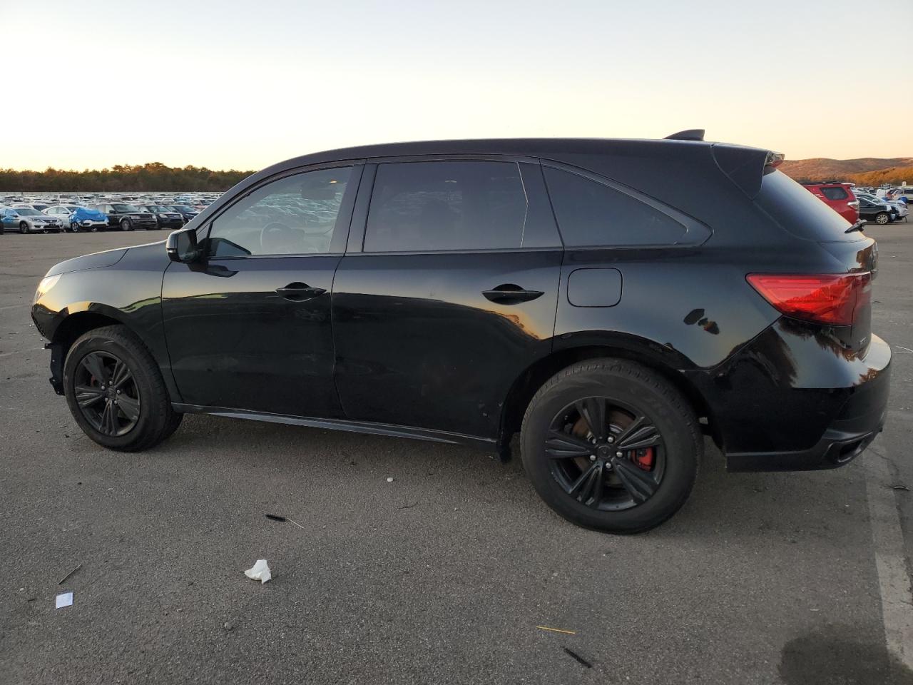 Obraz 2 z 2017 ACURA MDX  2017 z VIN 5FRYD4H32HB003684