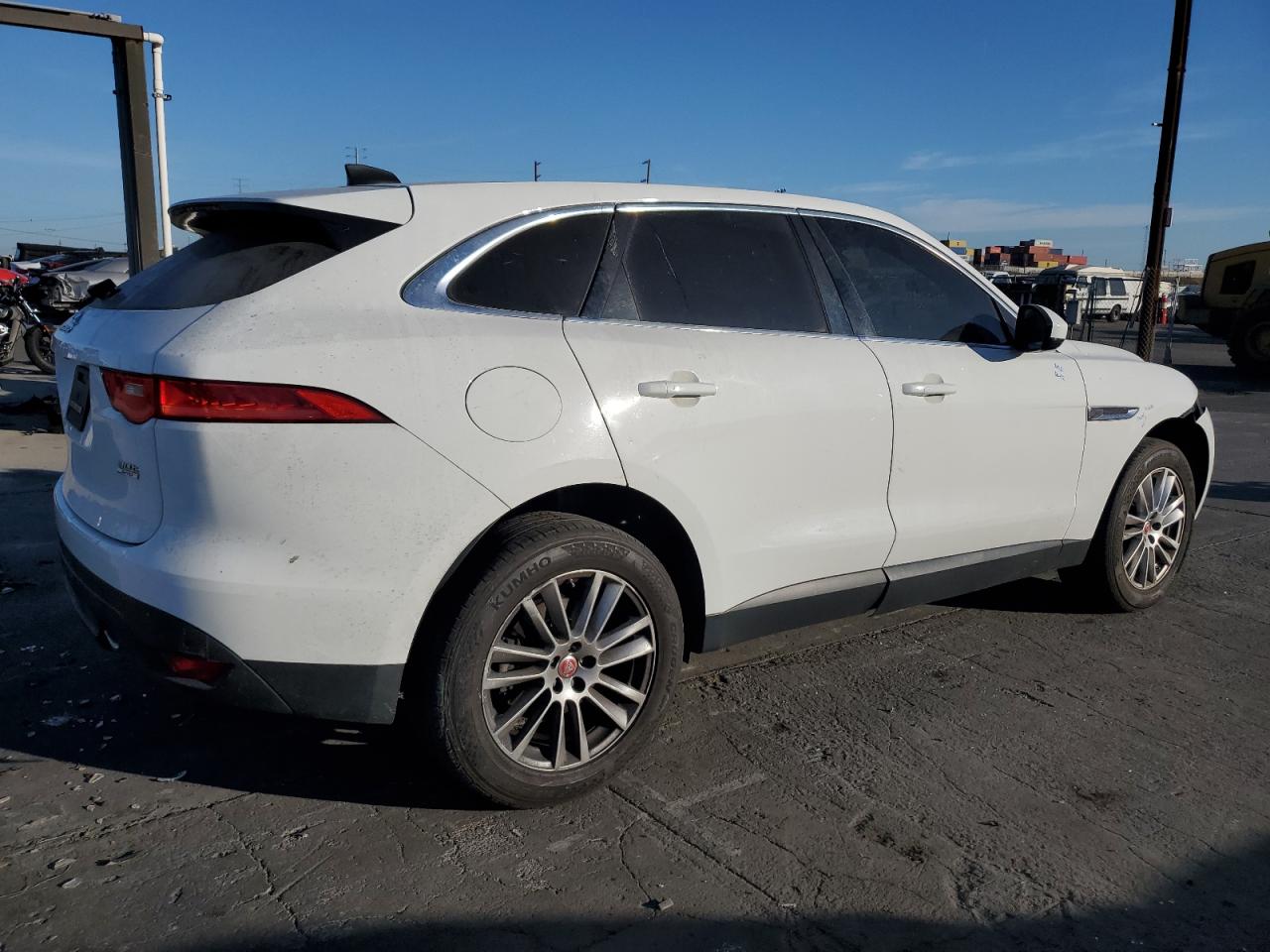 Obraz 3 z 2020 JAGUAR F-PACE PRESTIGE 2020 z VIN SADCK2GXXLA638572