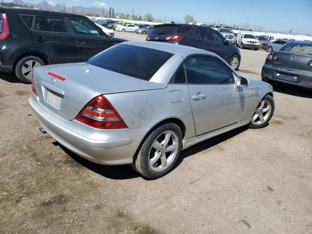 Image 3 of 2001 MERCEDES-BENZ SLK 320 2001 with VIN WDBKK65F61F205967